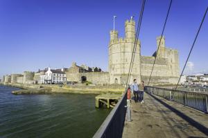 River Seiont Caernarfon River seiont, bridge and caernarfon castle